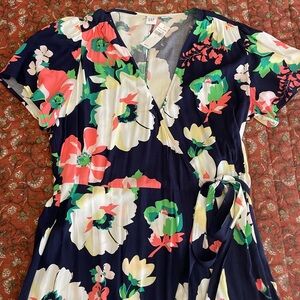 Gap floral wrap dress, sz L, NWT